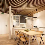 Noro Plaza 4* א-קורוניה